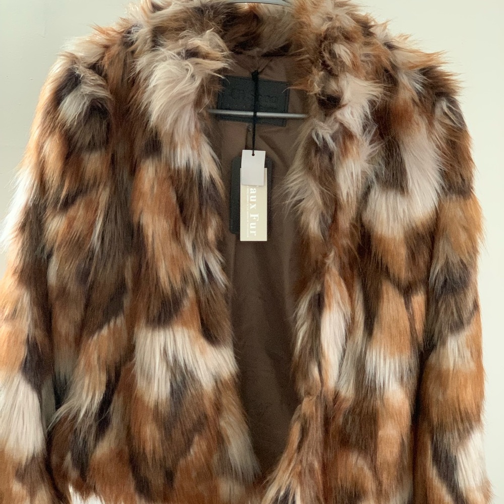 Faux Fur Coat ! 💕